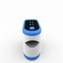 Pulse oximeter (finger clip type)Finger Clip Oximeter Oxygen 