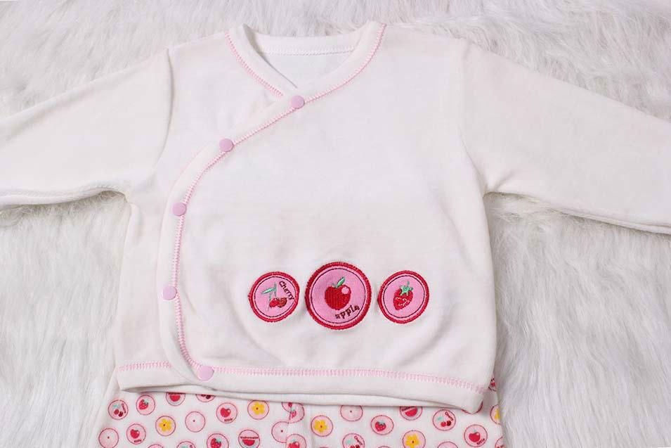 Sweet Velvet Material Long Sleeve Baby Girl Suit 3