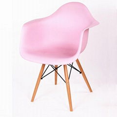 Eames DAW Dining Chair