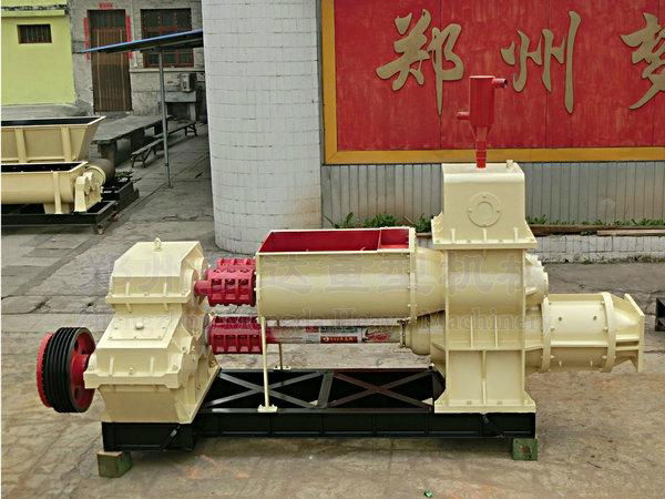 China Saving energy vacuum brick machine 3