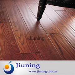 Hands crapped laminate floor from China