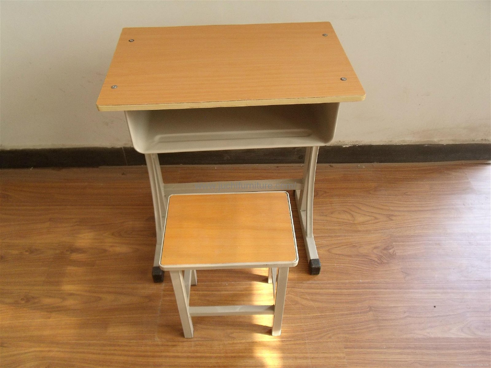 Adjustable School Desk and Chair 2