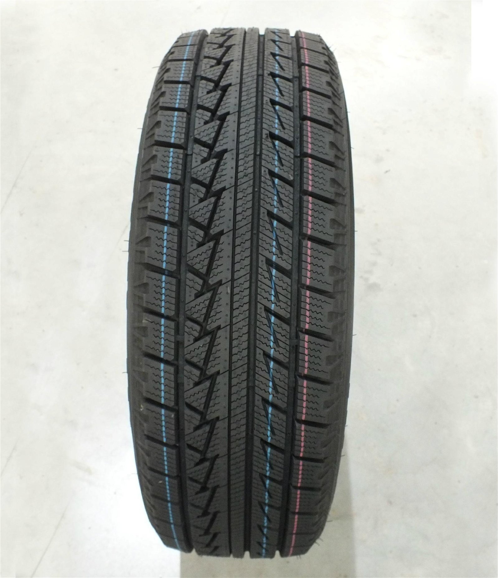 CONSTANCY good quality pcr tires car tyre snow tire LY966 3