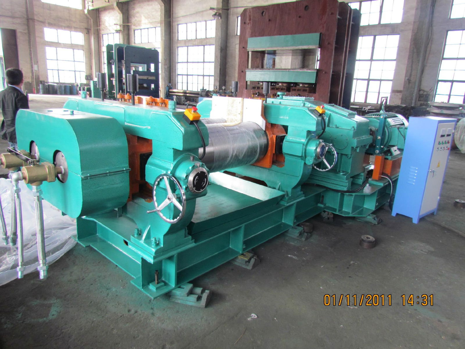 Two roll mixing mill (bearing) 2