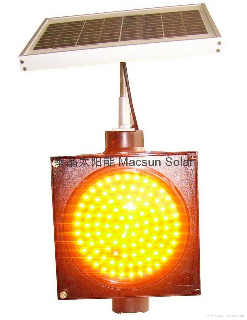 Solar Traffic Light 2