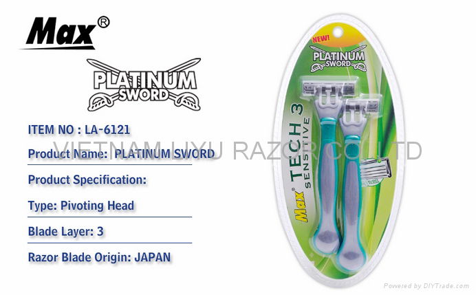 Triple Blade Disposable Razor 2