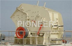 Reversible hammer crusher