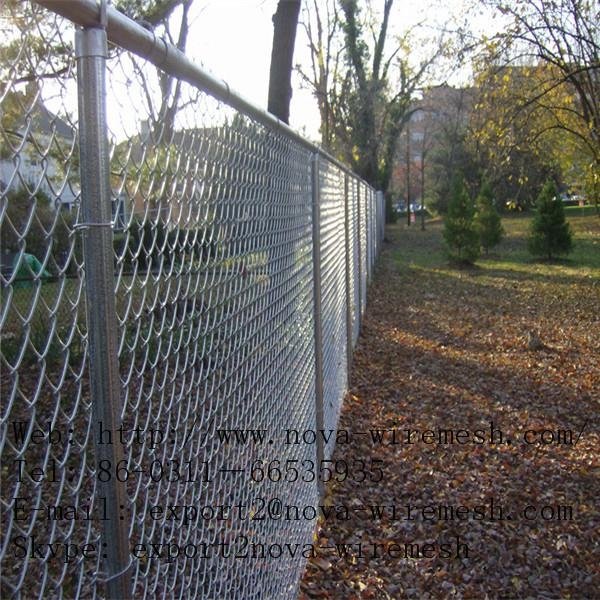 Vinyl coated chain link fence 3