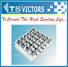 Recessed fluorescent grille lamp