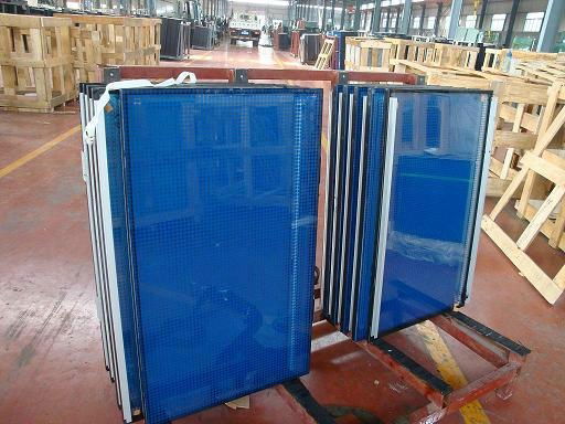 Silk screen printed glass wall