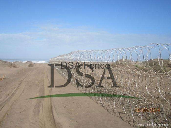 mobile security razor wire coils   3