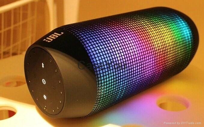 LED COLORFUL BLUETOOTH SPEAKER WITH NFC 5