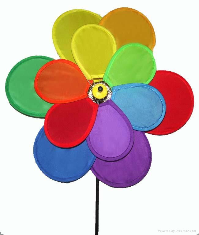 2016 Hot Selling High Quality Rainbow Plastic Seven Petals Pinwheels 3