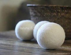 Merino wool dryer felt ball