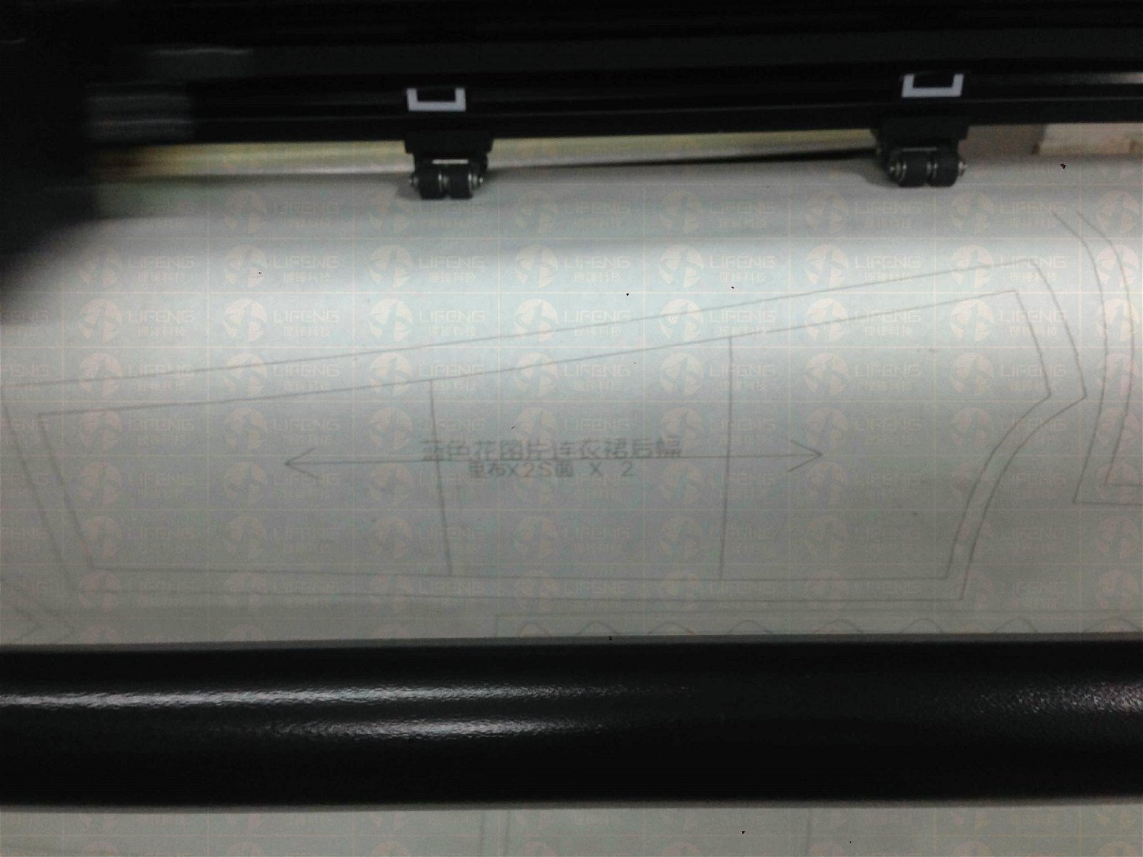 斯米特服装CAD喷切一体机绘图仪ST-1800PQ 5
