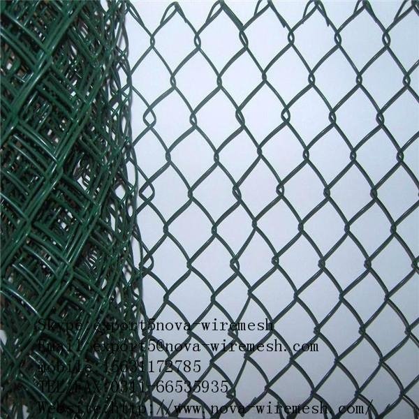 Extruded vinyl chain link fence  2