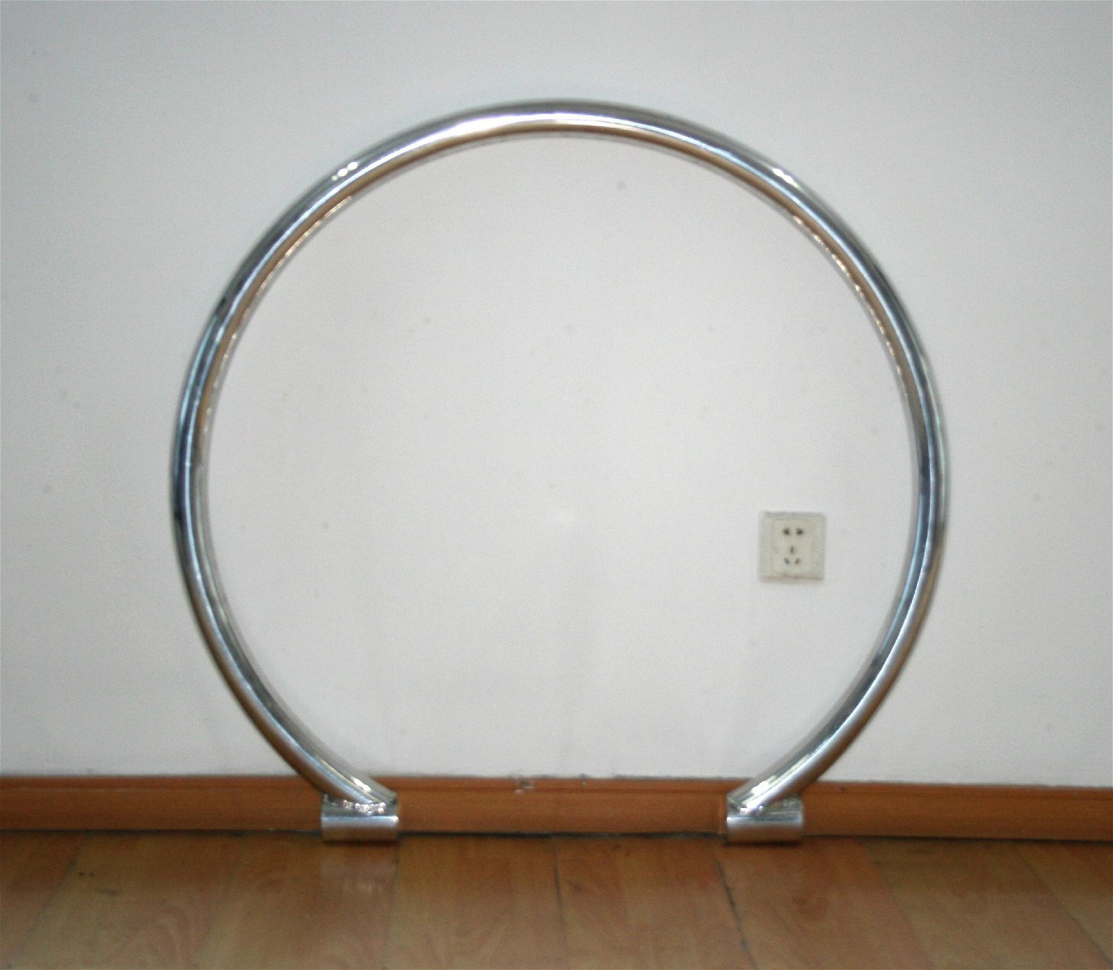 Metal Circle Bike Stand (ISO SGS TUV Approved) 3