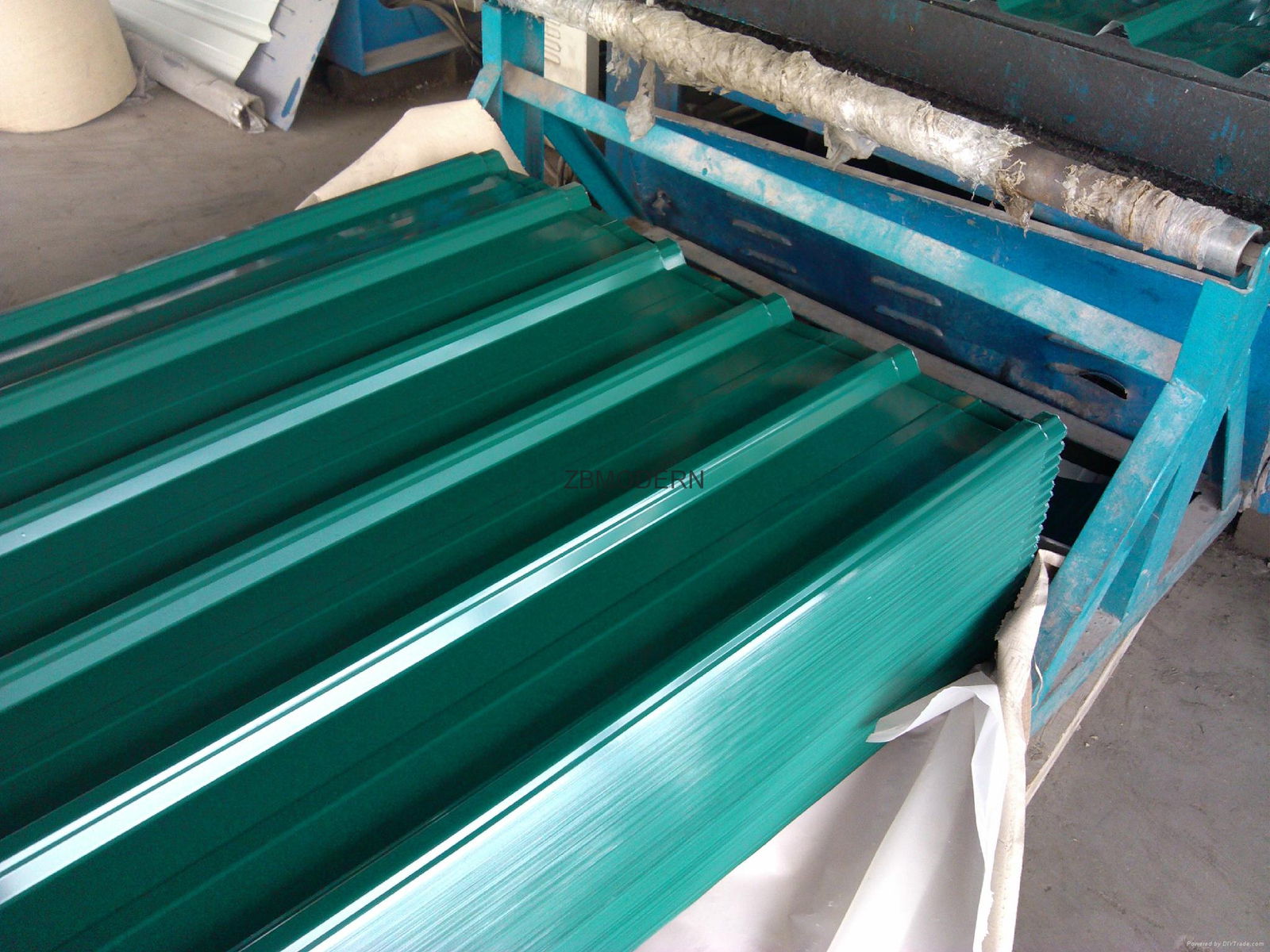 Currugated roofing steel/metal tiles/ profiles/sheets 2