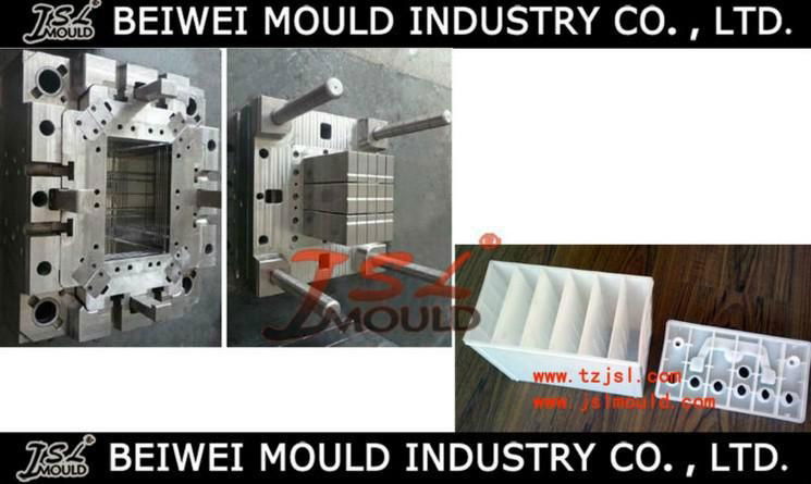Plastic Injection Auto Battery Container Mould