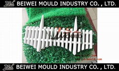 Outdoor fence mould