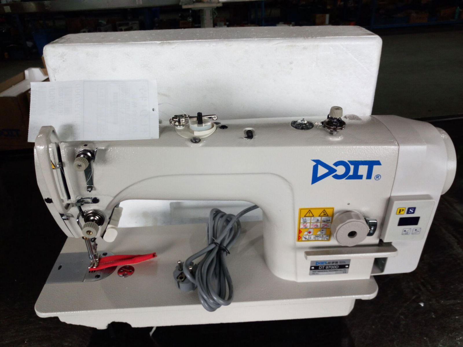 DT9700D DOIT direct drive computerized industrial lockstitch sewing machine 2