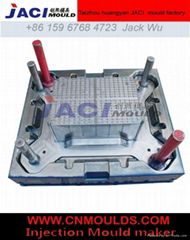 Crate mould