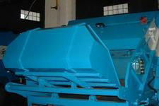 BeiBen garbage compactor truck 3