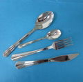 plastic cutlery 2