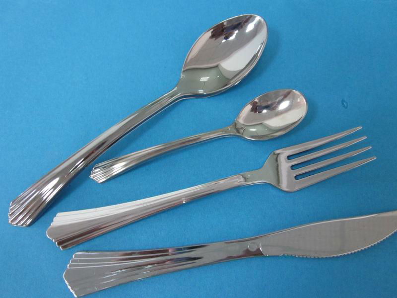 plastic cutlery 4