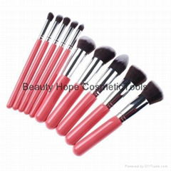 10 wooden handle brush