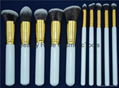 10 wooden handle brush 9