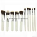 10 wooden handle brush 14