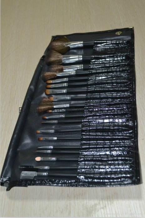 19pcs wood handle makeup brush set face brush cosmetic brush 2