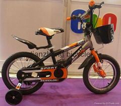 Steel frame child bicycle with basket 