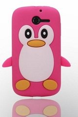 Penguin magenta phone case