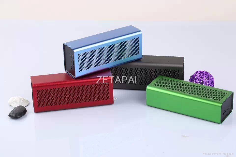 Magic Cube Aluminium Alloy B300 Bluetooth Speaker Support TF Card Handsfree