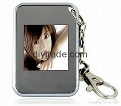 1.5 inch digital photo keychain