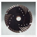 Protection teeth diamond saw blade