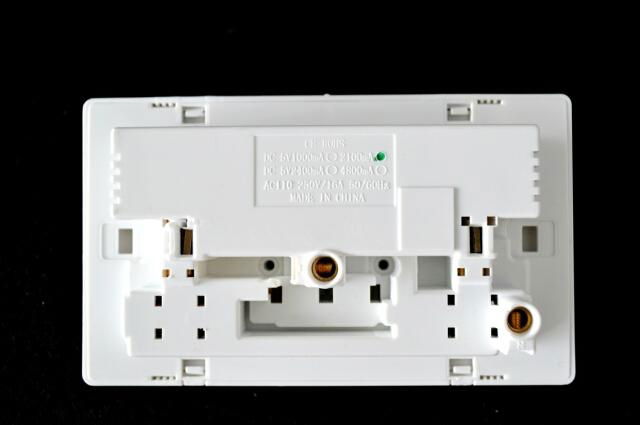 2 Gang Twin 13A UK Mains + 2 x USB Socket Outlet Faceplate 2
