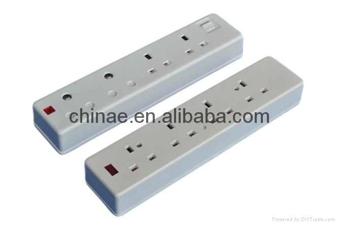 13A power UK british extension socket with Individual Switches 2