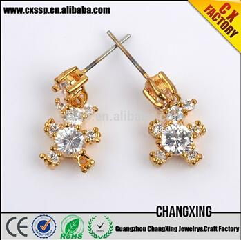 2015 Gold plated lovely diamond diamond stud earrings wholesale 