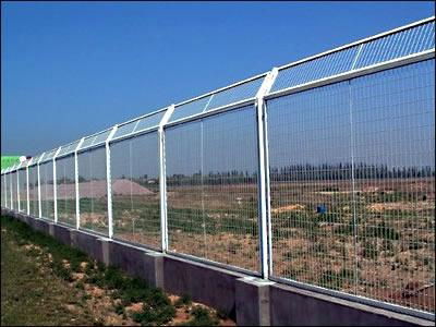 wire mesh fence 3
