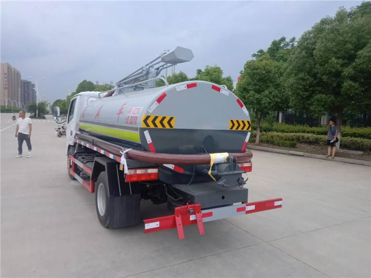 HOT SALE! Dongfeng brand diesel fecal suction truck  3