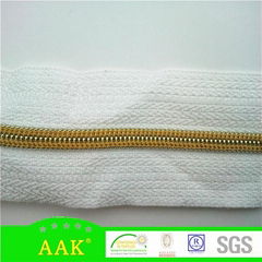 #3 Nylon gold teeth white tape yellow centre thread long chain zipper