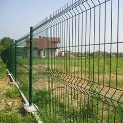 Green Plastic covered wire fencing China supplier