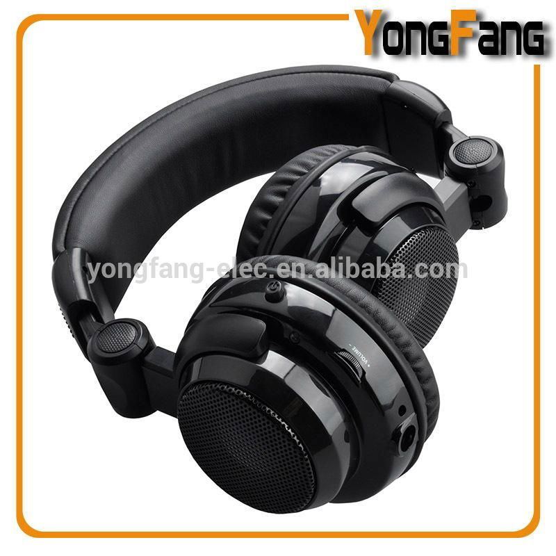 2015 dual function headphone with outer speaker 3
