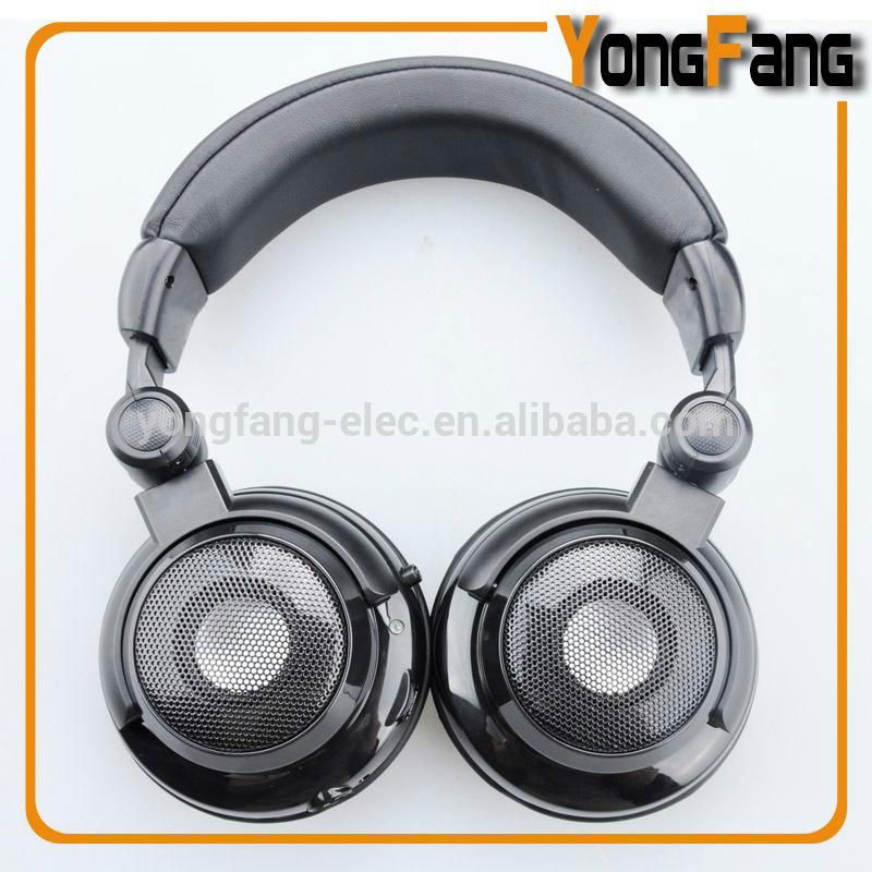 2015 dual function headphone with outer speaker 2