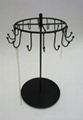 Rotating metal necklace display 1