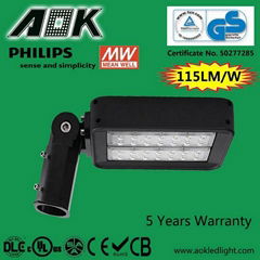More Reliable Protection Performance TUV UL CE Approved Garage Light 