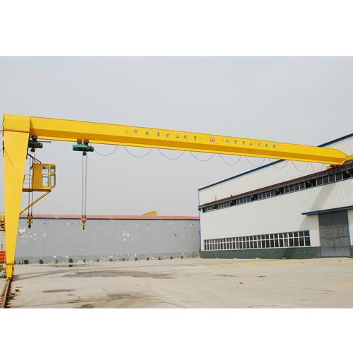 Half a door type single-girder crane